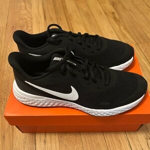 Brand New Nike Revolution 5 Sneakers